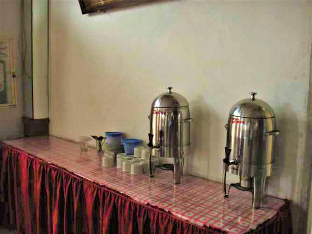 Hotel Asia Bukittinggi Esterno foto