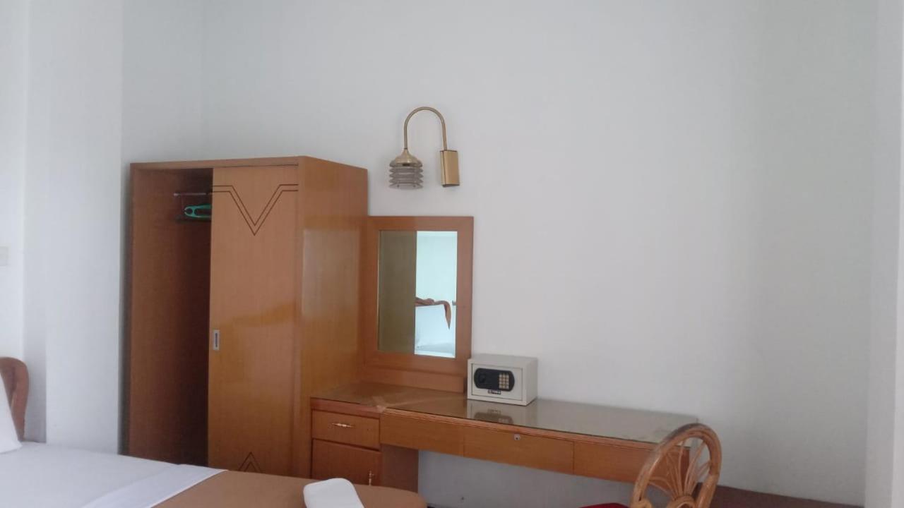 Hotel Asia Bukittinggi Esterno foto