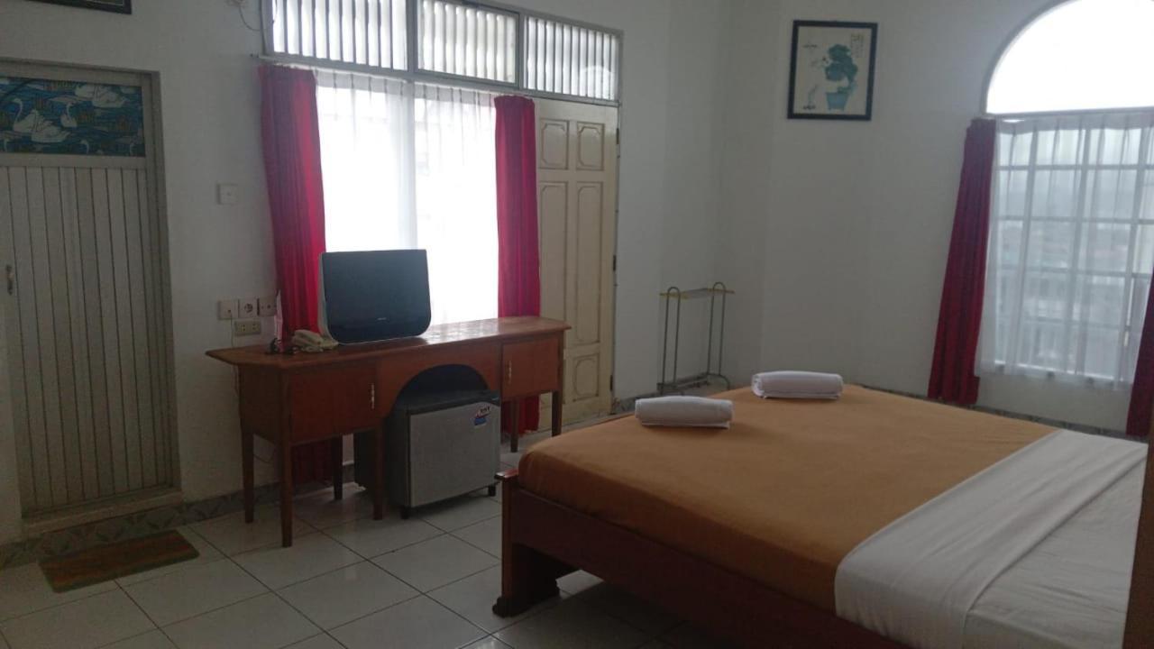 Hotel Asia Bukittinggi Esterno foto